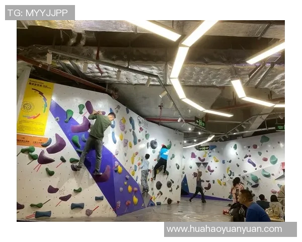 重庆攀岩队在极限运动会中的灵活性表现引发热议与关注 重庆攀岩队在极限运动会中的灵活性表现引发热议与关注